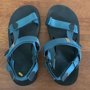 Freewaters sandals men’s 10 (similar to Tevas!)